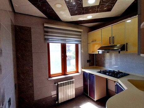 4 otaqlı köhnə tikili - Xalqlar Dostluğu m. - 100 m²