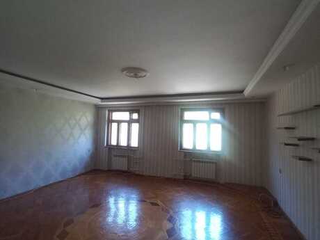 4 otaqlı köhnə tikili - Həzi Aslanov m. - 120 m²