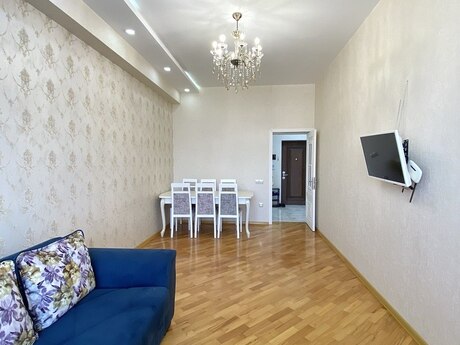 2-комн. новостройка - м. Иншаатчылар - 55 м²