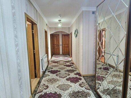 5 otaqlı köhnə tikili - Yeni Günəşli q. - 130 m²