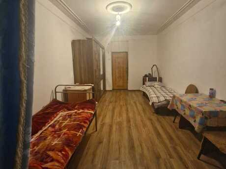 1 otaqlı köhnə tikili - Xalqlar Dostluğu m. - 25 m²
