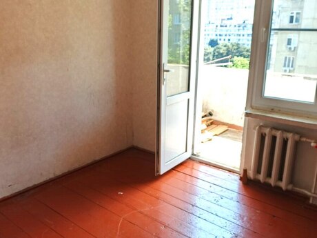 6 otaqlı köhnə tikili - Əhmədli m. - 150 m²