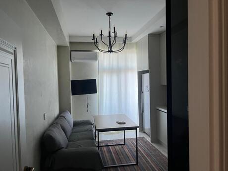 4 otaqlı yeni tikili - Nəsimi r. - 150 m²