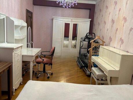 4-room apartment, 212 m², Elmlər Akademiyası: 570 000 ₼ 4