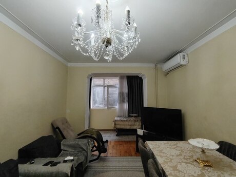 2 otaqlı köhnə tikili - Səbail r. - 52 m²
