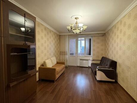 1 otaqlı köhnə tikili - Elmlər Akademiyası m. - 32 m²