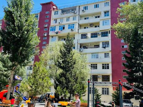 4 otaqlı köhnə tikili - İnşaatçılar m. - 110 m²