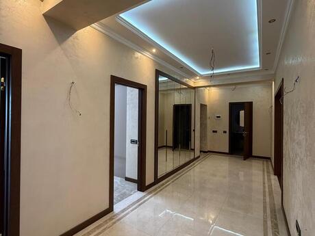 4 otaqlı yeni tikili - Ağ şəhər q. - 175 m²