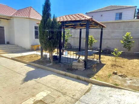 3 otaqlı həyət evi/bağ evi - Saray q. - 100 m²