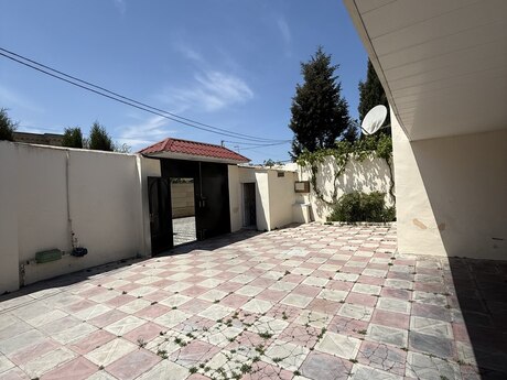 4 otaqlı həyət evi/bağ evi - Şüvəlan q. - 120 m²