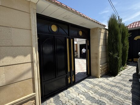 4 otaqlı həyət evi/bağ evi - Şüvəlan q. - 120 m²