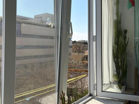 2 otaqlı köhnə tikili - Badamdar q. - 57 m²