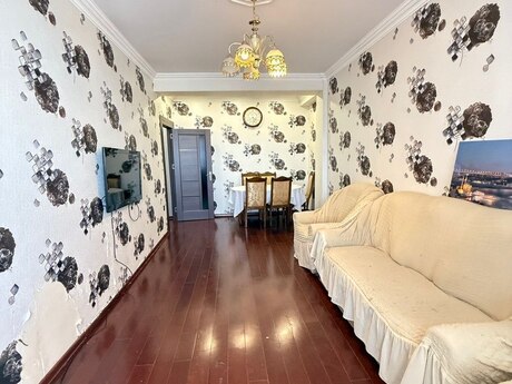 2 otaqlı yeni tikili - İnşaatçılar m. - 80 m²