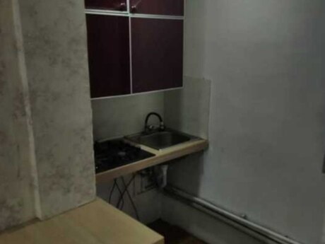 1 otaqlı köhnə tikili - Qara Qarayev m. - 40 m²