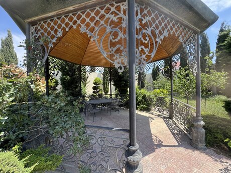 6 otaqlı həyət evi/bağ evi - Görədil q. - 300 m²