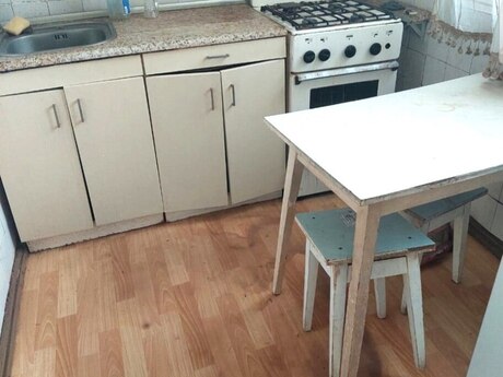 2 otaqlı köhnə tikili - Memar Əcəmi m. - 55 m²
