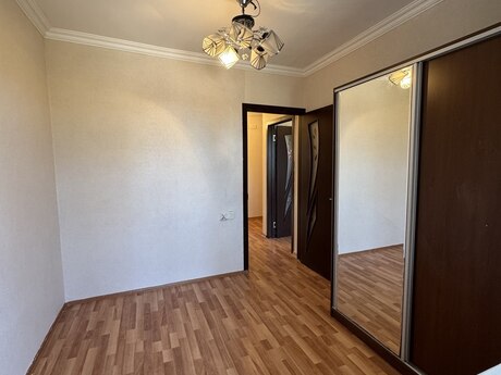 3 otaqlı köhnə tikili - Hövsan q. - 66 m²