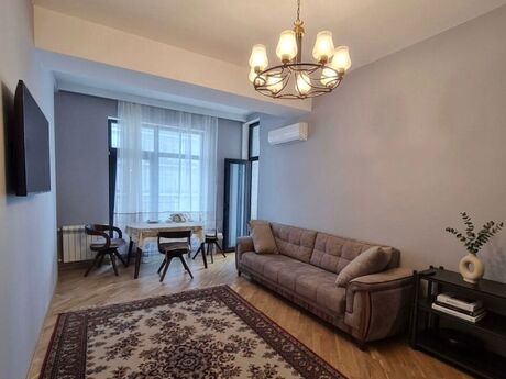 Elan №6090664 - Bakı, 28 May m., 3 otaqlı, 120 m², 12/20 mərtəbə