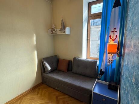 2 otaqlı köhnə tikili - Bayıl q. - 60 m²
