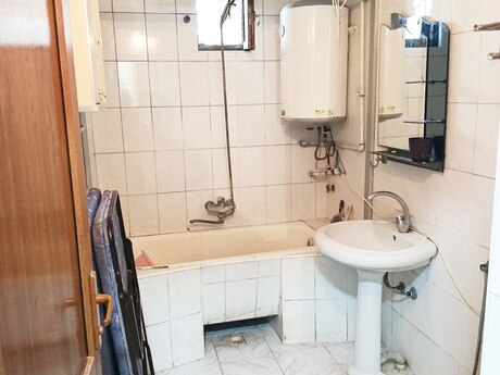 1 otaqlı köhnə tikili - Gənclik m. - 33 m²