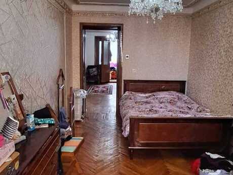 4 otaqlı köhnə tikili - İnşaatçılar m. - 100 m²