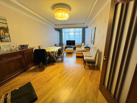 3 otaqlı yeni tikili - Badamdar q. - 125 m²