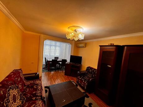 3 otaqlı köhnə tikili - Neftçilər m. - 48 m²