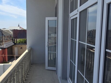 4 otaqlı həyət evi/bağ evi - Binə q. - 170 m²