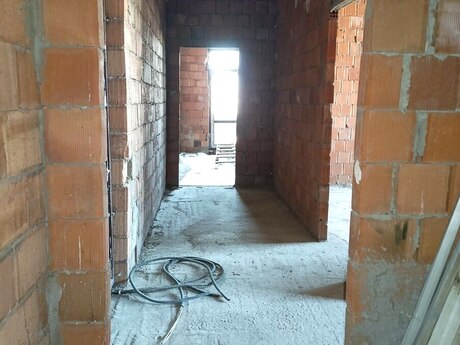 2 otaqlı köhnə tikili - Bakıxanov q. - 70 m²