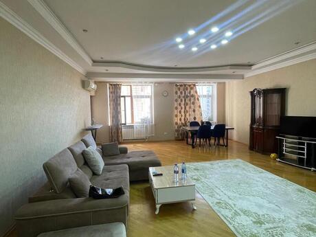 3 otaqlı yeni tikili - 28 May m. - 145 m²