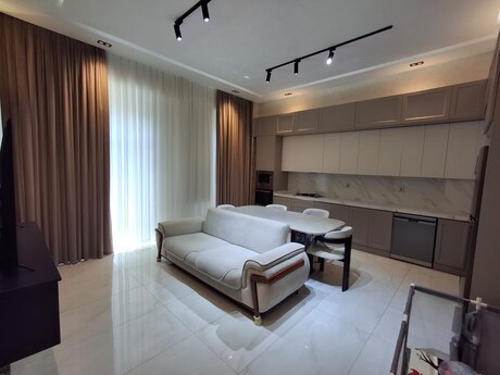 3 otaqlı yeni tikili - Ağ şəhər q. - 110 m²