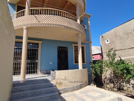 4 otaqlı həyət evi/bağ evi - Masazır q. - 200 m²