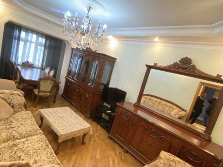 3 otaqlı köhnə tikili - Nəriman Nərimanov m. - 100 m²