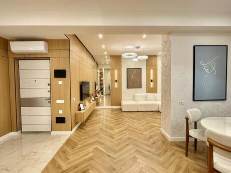 3-комн. новостройка - Наримановский  р. - 102 м²