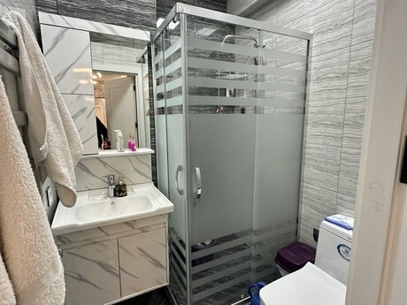 4 otaqlı köhnə tikili - Həzi Aslanov m. - 80 m²