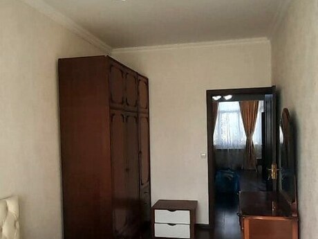 2 otaqlı köhnə tikili - Memar Əcəmi m. - 45 m²