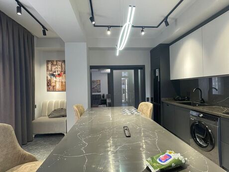 4 otaqlı yeni tikili - Nərimanov r. - 150 m²