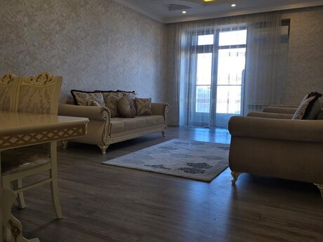 2 otaqlı yeni tikili - 8 Noyabr m. - 120 m²
