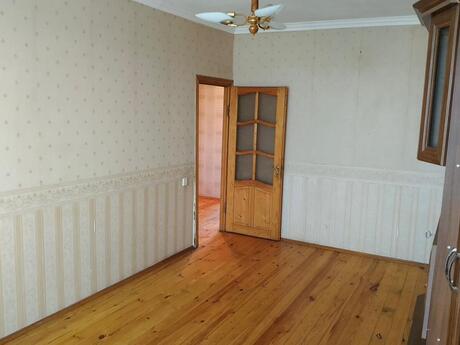 4 otaqlı köhnə tikili - Xətai r. - 70 m²