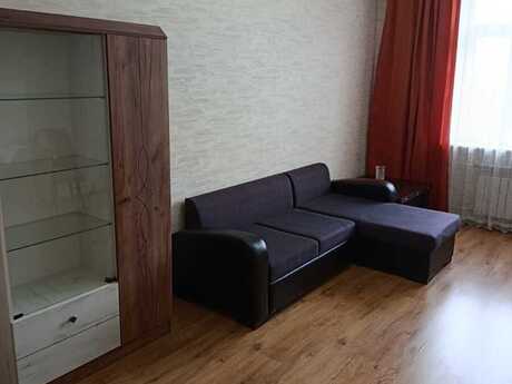 2 otaqlı köhnə tikili - İnşaatçılar m. - 55 m²