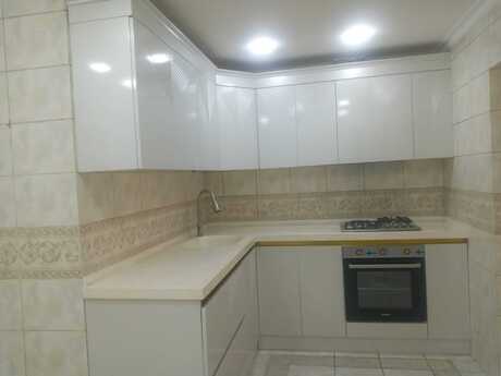 5 otaqlı köhnə tikili - 28 May q. - 150 m²
