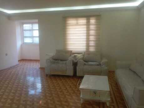 5 otaqlı köhnə tikili - 28 May q. - 150 m²