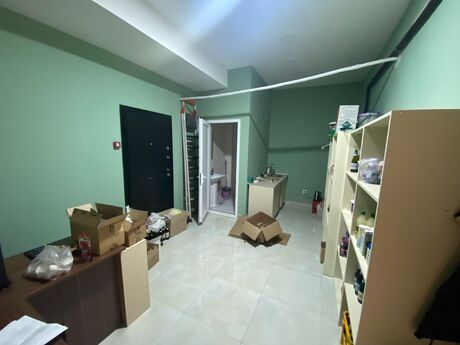 Obyekt - İnşaatçılar m. - 100 m²