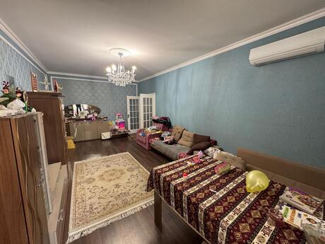 2-комн. новостройка - м. 8 ноября - 106 м²