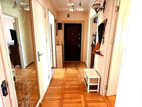 3 otaqlı köhnə tikili - Nəsimi r. - 60.5 m²
