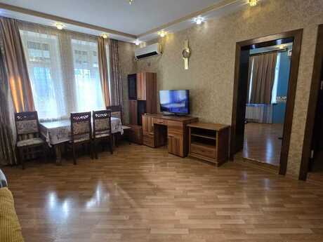 4 otaqlı köhnə tikili - Elmlər Akademiyası m. - 120 m²