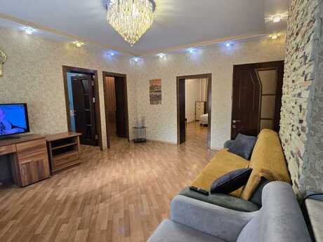 4 otaqlı köhnə tikili - Elmlər Akademiyası m. - 120 m²