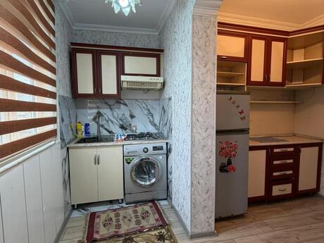 3 otaqlı köhnə tikili - Dərnəgül m. - 75 m²