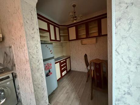 3 otaqlı köhnə tikili - Dərnəgül m. - 75 m²