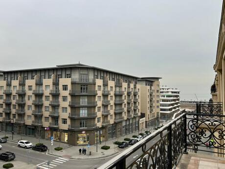 3 otaqlı ofis - Ağ şəhər q. - 145 m²